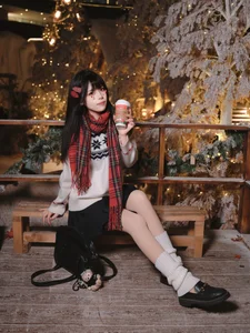 Christmas JK Xi Youzi Gallery: Festive Japanese School Uniform Fashion by Yituyu - image 1