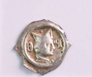 Massive Medieval Coin Hoard Discovered: A Historical Treasure - image 2