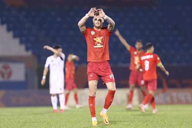 Ha Tinh Extends Unbeaten Streak to Thirteen After Intense Draw with Binh Duong