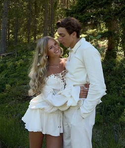 Stunning Style of Desiré Inglander, Girlfriend of Olympic Champion Mondo Duplantis - image 7