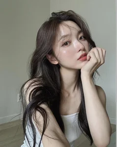Beyond the Ulzzang Standard: Embracing Individuality in Modern Beauty - image 3