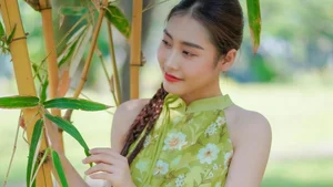 Capturing Elegance: The Pure and Timeless Beauty of Vietnamese Women - image 90