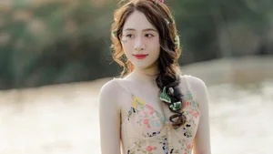 Capturing Elegance: The Pure and Timeless Beauty of Vietnamese Women - image 96