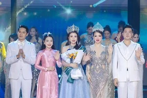 Huong Giang’s Grand Victory: Crowned Miss Supranational Business 2025 - image 3