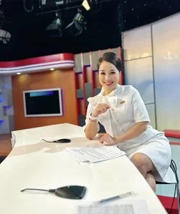 Minh Huong’s Daughter Shines at Graduation: A Stunning Look at the Growing Star - image 5