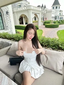 Thai Influencer Natpaphat Ounboontan Sparks Bold Fashion Conversations Online - image 4