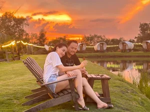 Huyen Baby and Wealthy Friends Gather for Year-End Reunion - image 1