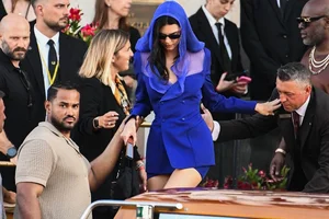 Celebrity Pajama Fashion Trends at Jeff Bezos' Billionaire Wedding - image 5