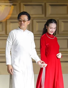 Tuan Hung and Wife Huong Baby Steal the Show on Fashion Runway - image 4