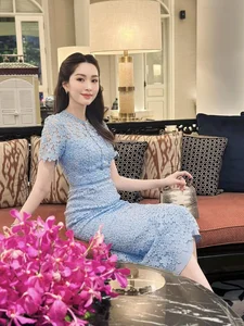 Throwback Gallery: Capturing the Timeless Beauty of Dang Thu Thao During Her Early Career - image 3