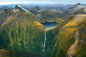 Discover the Top 10 Most Beautiful Waterfalls in the World for 2024 - image 7