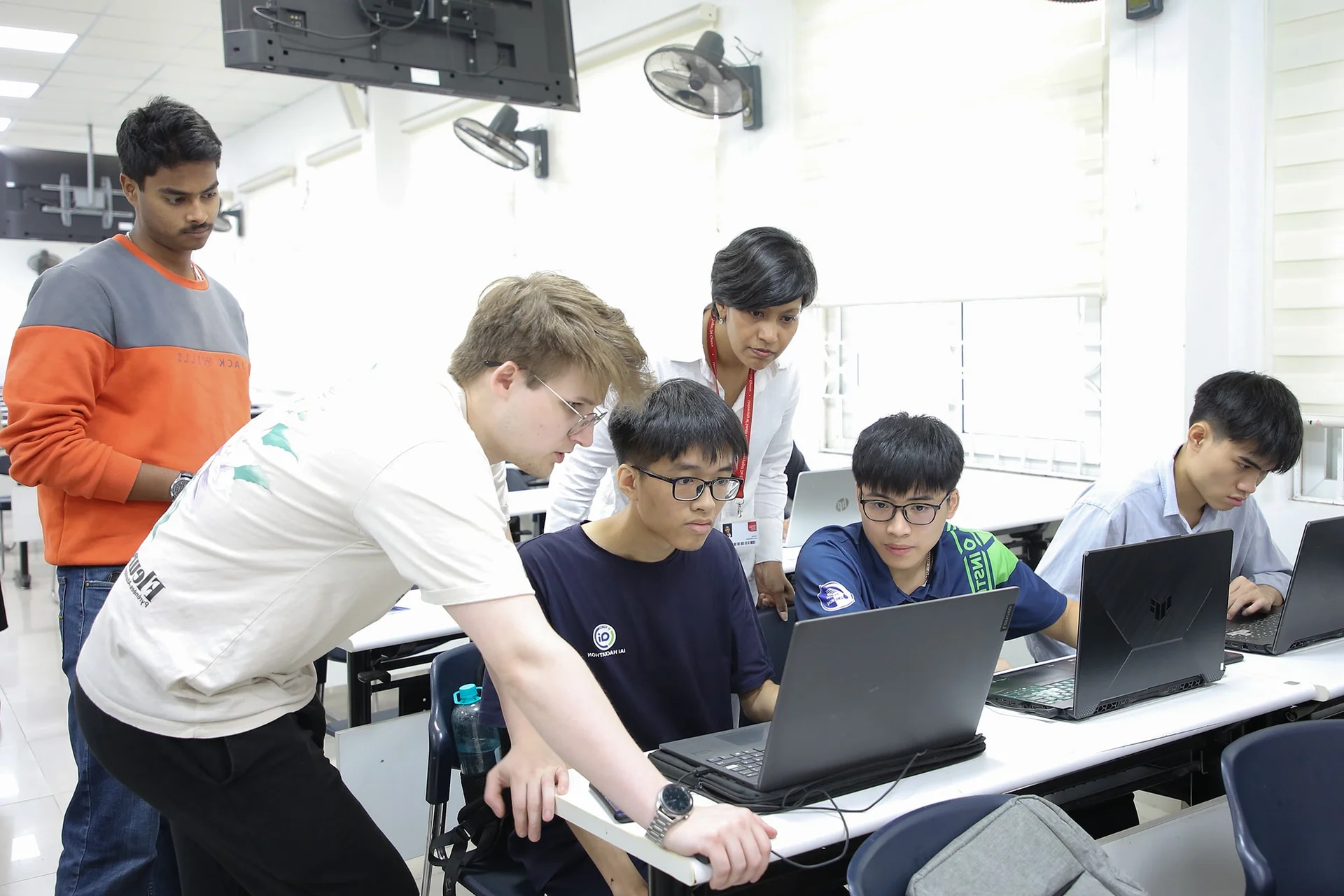 40 Years of Innovation: Vietnam's Journey to Global Standards in Education