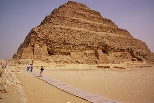 Did Ancient Egyptians Use Advanced Technology to Build the Pyramids? - image 4