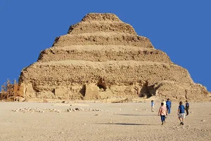 Did Ancient Egyptians Use Advanced Technology to Build the Pyramids? - image 2