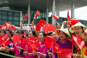 Chinese President Xi Jinping Arrives in Hanoi to Strengthen Strategic Bilateral Ties - image 15