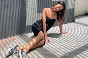 Overseas Vietnamese Hot Girl from Nguoi Ay La Ai Flaunts Luxury Lifestyle - image 5
