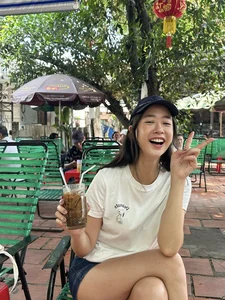 Overseas Vietnamese Hot Girl from Nguoi Ay La Ai Flaunts Luxury Lifestyle - image 7
