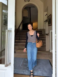 Overseas Vietnamese Hot Girl from Nguoi Ay La Ai Flaunts Luxury Lifestyle - image 3