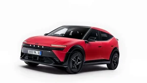 Hyundai Ioniq 3 Debuts: The Electric Hatchback with Physical Buttons - image 14