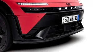 Hyundai Ioniq 3 Debuts: The Electric Hatchback with Physical Buttons - image 10