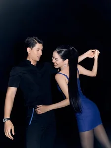 Actor Vinh Thuy Celebrates New Year 2024 with His Elegant Wife - image 6