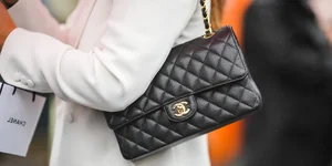 7 Iconic Luxury Handbags That Defined Fashion History and Timeless Style - image 23