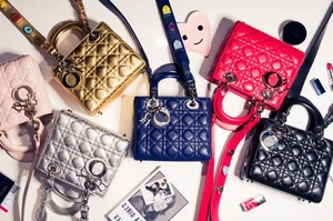 7 Iconic Luxury Handbags That Defined Fashion History and Timeless Style - image 37