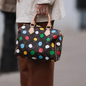 7 Iconic Luxury Handbags That Defined Fashion History and Timeless Style - image 35