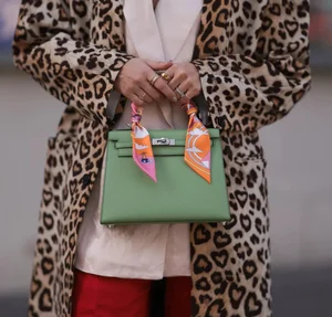 7 Iconic Luxury Handbags That Defined Fashion History and Timeless Style - image 38