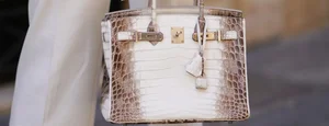 7 Iconic Luxury Handbags That Defined Fashion History and Timeless Style - image 28