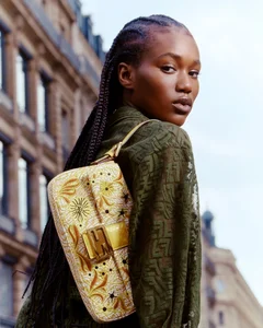 7 Iconic Luxury Handbags That Defined Fashion History and Timeless Style - image 17