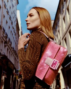 7 Iconic Luxury Handbags That Defined Fashion History and Timeless Style - image 19