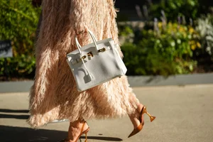 7 Iconic Luxury Handbags That Defined Fashion History and Timeless Style - image 10