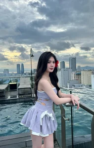 Quynh Alee Sets Social Media Ablaze with Bold Leopard Print Bikini Photoshoot - image 0