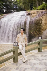 Singer Ngoc Son Performs in Poetic Highlands of Da Lat - image 1