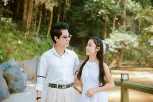 Singer Ngoc Son Performs in Poetic Highlands of Da Lat - image 2
