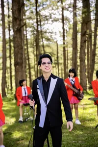 Singer Ngoc Son Performs in Poetic Highlands of Da Lat - image 4