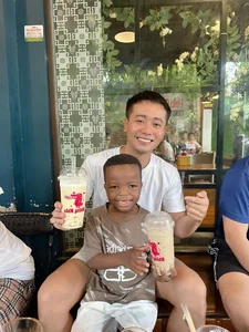 The Inspiring Journey: From Construction Worker to Quang Linh Vlogs - image 9