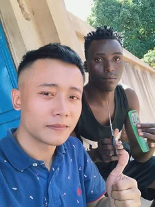 The Inspiring Journey: From Construction Worker to Quang Linh Vlogs - image 3