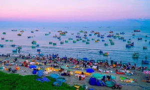 Surreal Sand Dunes Destination Rising as Global Travel Hotspot - image 6