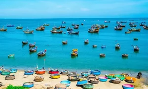Surreal Sand Dunes Destination Rising as Global Travel Hotspot - image 3