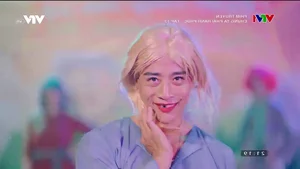 Humorous Fashion Show in 'Chúng Ta Phải Hạnh Phúc' Episode 13 - image 8