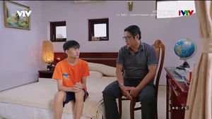 Humorous Fashion Show in 'Chúng Ta Phải Hạnh Phúc' Episode 13 - image 3