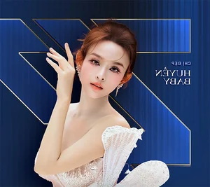 Huyen Baby Makes a Stunning Comeback After 10 Years - image 6