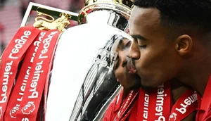 Liverpool Historic Premier League Trophy Lift: Relive the Anfield Glory - image 1