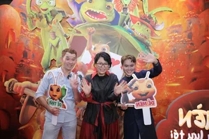 Celebrating Creativity: Artists Gather for the 'De Men' Awards Ceremony - image 5