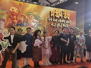 Celebrating Creativity: Artists Gather for the 'De Men' Awards Ceremony - image 4