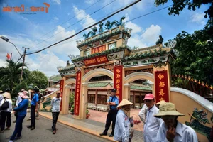 4 Must-Visit Spiritual Landmarks at the Legendary Sam Mountain in Chau Doc - image 12