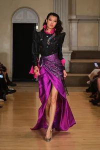 Model Phuong Oanh Makes Waves at New York Fashion Week with Eight Show Appearances - image 8