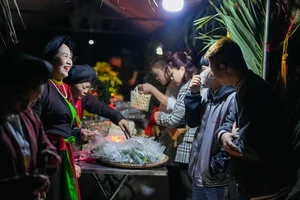 Discover Vietnam's Mysterious Yin-Yang Market: A Once-a-Year Spiritual Gathering - image 12